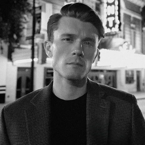 Portrait photo of Levi Dalton